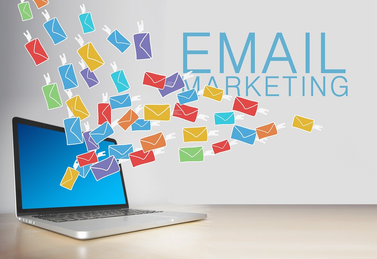 Email Marketing 101:Ways To Grow Your Writing Business With Email In 4 Simple Steps